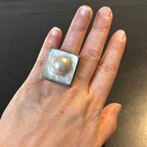 Sterling silver mother of pearl ring